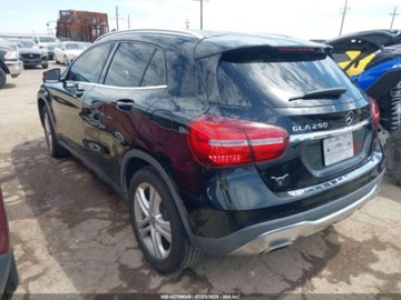 Mercedes GLA II 2020 Mercedes-Benz GLA 250 2020 2.0l 2.0 Benzyna 208KM, zdjęcie 3