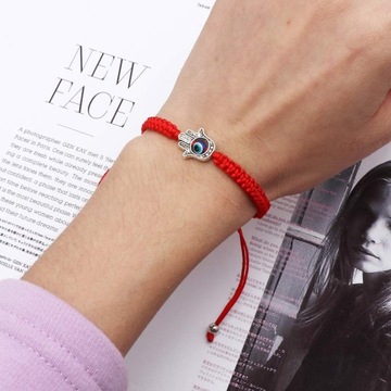 Плетеный красный браслет макраме Рука Фатимы