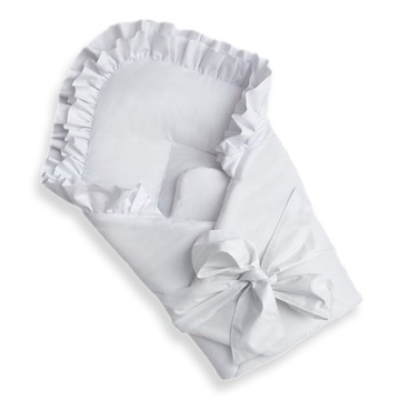 Duży Otulacz Rożek z FALBANAMI i wiązaniem CHRZEST