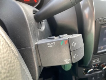 Dacia Duster I 2015 Dacia Duster KLIMATYZACJA NAWIGACJA SKORY PARKTRONIC TEMPOMAT GRZANE FOTEL, zdjęcie 12