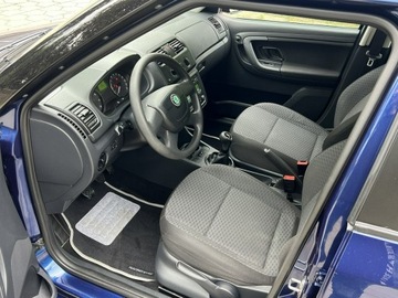 Skoda Fabia II Hatchback Facelifting 1.2 HTP 60KM 2011 Škoda Fabia Skoda Fabia Lift Benzyna Klima, zdjęcie 9