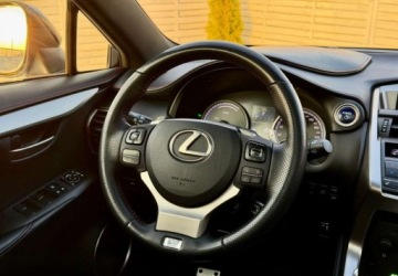 Lexus NX I SUV 300h 197KM 2016 Lexus NX Lexus NX 300h F Sport AWD 2.5 Hybryda 197KM, zdjęcie 6