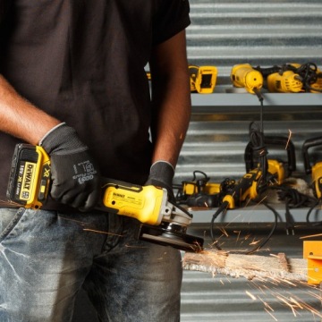 КОМБО-набор 3 DCD796 + DCF887 + DCG405 18 В 2x5 Ач DeWALT DCK384P2T