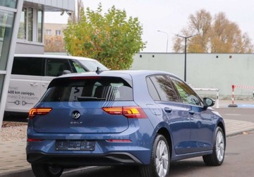 Volkswagen Golf VIII Hatchback Facelifting 1.5 TSI 150KM 2025 Volkswagen Golf 150 KM, Art Velours, Pakiet Zimowy, od reki 1.5 Benzyna, zdjęcie 4