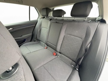 Volkswagen Golf VIII Hatchback 1.5 TSI EVO 130KM 2022 Volkswagen Golf Life 1.5 TSI 130KM, Serwis ASO, Gwarancja, FV23 1.5 129KM, zdjęcie 25