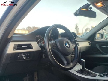 BMW Seria 3 E90-91-92-93 Touring E91 2.0 318d 143KM 2010 BMW Seria 3 GWARANCJA AUTOMAT Polift Duza nawigacja Zamiana Raty 2.0 143KM, zdjęcie 4