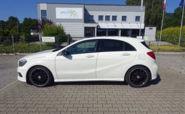 Mercedes Klasa A W176 Hatchback 5d Facelifting 200 d 136KM 2015 Mercedes-Benz Klasa A 200CDI 136KM AMG Line Niski przebieg Biksenon Skora, zdjęcie 31