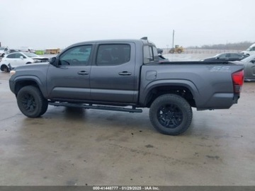 Toyota Tacoma II 2022 Toyota Tacoma 2022r., SR, od ubezpieczalni 2.7 Benzyna 159KM, zdjęcie 3