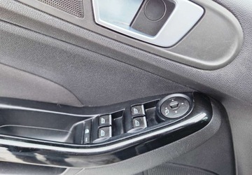 Ford Fiesta VII Hatchback 3d Facelifting 1.0 EcoBoost 100KM 2017 Ford Fiesta 1,0 Ben 101 km Benzyna 101KM, zdjęcie 7