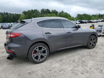 Maserati Levante 2017 Maserati Levante S Sport 2017 3.0l 3.0 Benzyna 424KM, zdjęcie 3