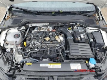 Volkswagen Golf VIII 2022 Volkswagen Golf 2022 r., 2,0L GTI S po gradobiciu 2.0 Benzyna 241KM, zdjęcie 10