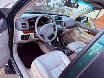 Toyota Land Cruiser IV 3.0 D-4D 163KM 2005 Toyota Land Cruiser 3.0 D Sol 163KM 2005r bezwypadkowy, zdjęcie 4