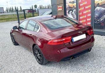Jaguar XE Sedan 2.0 i4 240KM 2017 Jaguar XE XE 2.0 T BENZ 241 KM 2017r 146.000 km Warszawa VAT23 2.0, zdjęcie 4