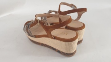 Женские кожаные сандалии unisa R 40