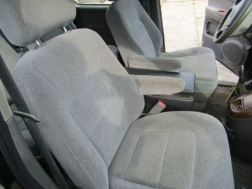 KIA CARNIVAL I SEDAČKA SEDADLO PRAVÝ SPOLUJEZDCE