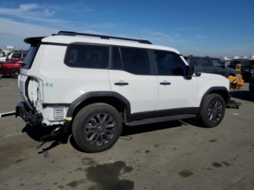 Toyota Land Cruiser VIII 2024 Toyota Land Cruiser 2024, 2.4L, 4x4, od ubezpieczalni 2.4 Hybryda 325KM, zdjęcie 3