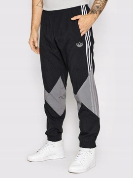 3025 SPODNIE MĘSKIE ADIDAS KIESZENIE NA ZAMEK CZARNE DRESOWE SPORTOWE S