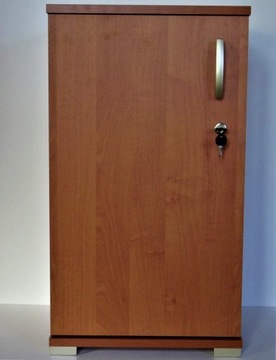 szafka zamykana na klucz RODO 5 ZMONTOWANA BIAŁA