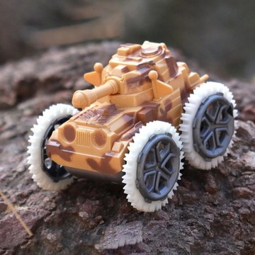 МАЛЕНЬКАЯ ИГРУШЕЧНАЯ МАШИНКА-ТАНК 360 РОЛИКОВАЯ ВОЕННАЯ ТЕХНИКА ИГРА ДЛЯ ДЕТЕЙ