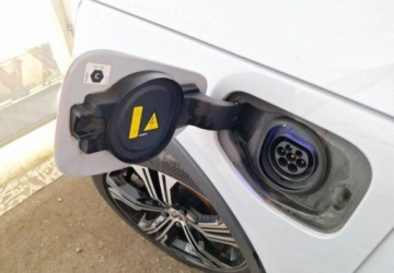 Volvo XC40 Crossover Plug-In Facelifting 1.5 T5 262KM 2022 Volvo XC 40 Plug-In T5 Navi Virtual Tempomat Panorama Kamera FV23, zdjęcie 9