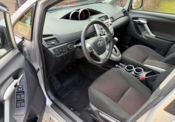 Toyota Verso Minivan 1.8 Valvematic 147KM 2010 Toyota Verso 1,8 147KM Automat Panorama Climatronic ASO Dla wymagajacych, zdjęcie 13