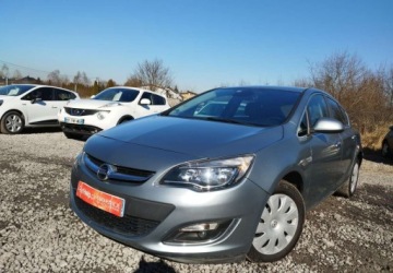 Opel Astra J Hatchback 5d 1.4 Turbo ECOTEC 120KM 2012 Opel Astra Opel Astra j 1.4 16v klima pdc kamera navi stan bdb gwarncja pr