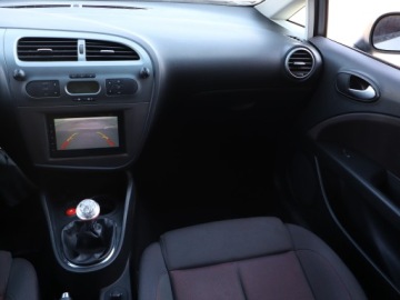 Seat Leon II 2.0 FSI 150KM 2005 Seat Leon 2.0 FSI, Klima, Klimatronic,ALU, zdjęcie 7