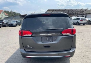 Chrysler Pacifica II 2017 Chrysler Pacifica 2017 Chrysler Pacifica - W POLSCE, po oplatach i akcyzie, zdjęcie 1