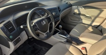 Honda Civic IX Hatchback 5d 1.8 i-VTEC 142KM 2015 Honda Civic Niski przebieg - Polski salon 1.8 Benzyna 142KM, zdjęcie 4