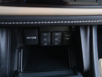 Toyota Corolla XI Sedan 1.6 Valvematic 132KM 2016 Toyota Corolla 1.6 Valvematic, Salon Polska, zdjęcie 12