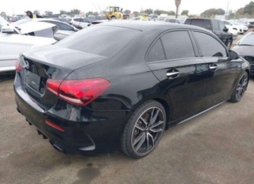 Mercedes Klasa A W177/V177 2021 Mercedes-Benz Klasa A 2021, 2.0L, 4x4, 35 AMG, od ubezpieczalni 2.0 Benzyna, zdjęcie 5