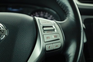 Nissan Qashqai II Crossover 1.2 DIG-T 115KM 2014 Nissan Qashqai 1.2 DIG-T, Salon Polska, zdjęcie 14