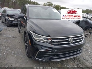Volkswagen Tiguan II 2022 Volkswagen Tiguan Sel R-Line, 2022r., 4x4, 2.0L 2.0 Benzyna 184KM