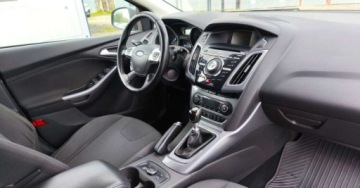 Ford Focus III Kombi 1.6 EcoBoost 150KM 2014 Ford Focus Ford Focus 1.6 Benzyna 150KM, zdjęcie 27