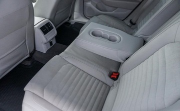 Volkswagen Passat B8 Limousine Facelifting 2.0 TSI 190KM 2019 Volkswagen Passat 2,0 TSI 190 KM 2.0 Benzyna 190KM, zdjęcie 10