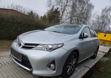 Toyota Auris II Touring Sports Facelifting 1.6 Valvematic 132KM 2015 Toyota Auris Zarejestrowany, ubezpieczony. Zapraszamy. 1.6 Benzyna 132KM, zdjęcie 1