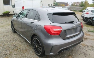 Mercedes Klasa A W176 Hatchback 5d 2.1 220 CDI BlueEFFICIENCY 170KM 2015 Mercedes-Benz Klasa A 2.1 Diesel 170KM, zdjęcie 4