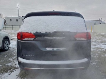 Chrysler Pacifica II 2018 Chrysler Pacifica Touring L Plus 2018 3.6 Benzyna 287KM, zdjęcie 2