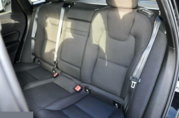 Volvo XC60 II 2021 Volvo XC 60 B4 B Geartronic Momentum Pro 2.0 benzyna 197KM 2021r, zdjęcie 18