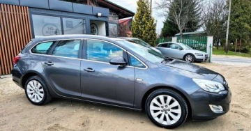 Opel Astra J Sports Tourer 1.4 Turbo ECOTEC 140KM 2011 Opel Astra BENZYNA nawigacja pol SKORA super okazja POLECAMY 1.4, zdjęcie 9