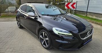 Volvo V40 II Hatchback Facelifting 1.5 T3 152KM 2019 Volvo V40 152Ps.Bezyna Automat R Design Full Led Navi Skora Alcantara 2019