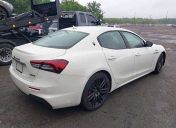 Maserati Ghibli III 2022 Maserati Ghibli 2022, 3.0L, 4x4, MODENA, od ubezpieczalni 3.0 Benzyna 424KM, zdjęcie 6