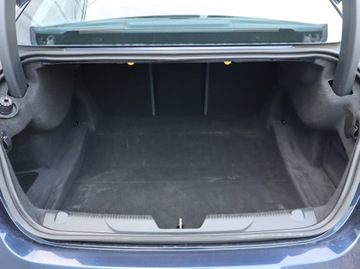 Jaguar XE Sedan 2.0 i4 180KM 2018 Jaguar XE 20d, 177 KM, Automat, Skóra, Navi, zdjęcie 13