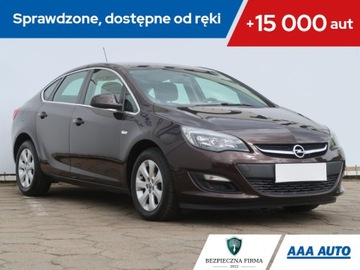Opel Astra J Sedan 1.4 Turbo ECOTEC 140KM 2015 Opel Astra 1.4 T LPG, Salon Polska, Serwis ASO
