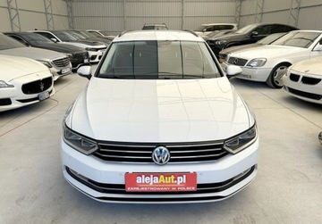 Volkswagen Passat B8 Variant 2.0 TDI BlueMotion SCR 190KM 2017 Volkswagen Passat Variant 2.0 TDI 190 KM 2017r 183.000 km VAT 23 Warsza, zdjęcie 9