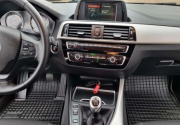 BMW Seria 1 F20-F21 Hatchback 5d Facelifting 2015 116i 109KM 2017 BMW Seria 1 116i 1,5 109KM Benzyna 6-Biegow Serwis 1.5 Benzyna 109KM, zdjęcie 26