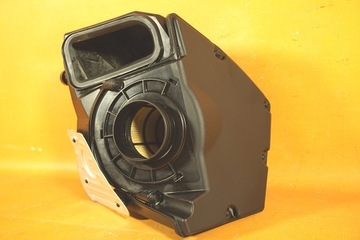 AUDI A4 8W B9 66KM 2.0 TFSI POUZDRO FILTRU VZDUCHU 8W0133837