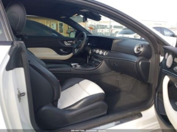 Mercedes Klasa E W213 2020 Mercedes-Benz Klasa E 2020 MERCEDES-BENZ E 450 4MATIC 3.0 Benzyna 362KM, zdjęcie 5