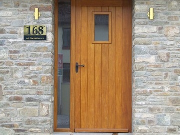 Золотая 3D адресная табличка с номером дома