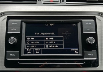 Volkswagen Passat B8 Variant Facelifting 1.5 TSI EVO 150KM 2021 Volkswagen Passat Essence Pakiety, Tempomat, Czujniki parkowania, Asysten, zdjęcie 31